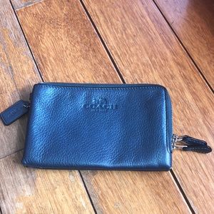 Coach double zipper pebble wallet